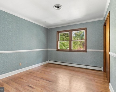 8325 Woodland Road - Photo Thumbnail 19