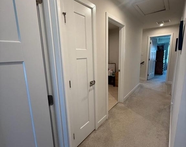 421 Goodwick Drive - Photo Thumbnail 8