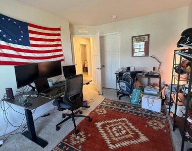 421 Goodwick Drive - Photo Thumbnail 9