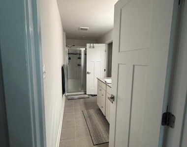 421 Goodwick Drive - Photo Thumbnail 14