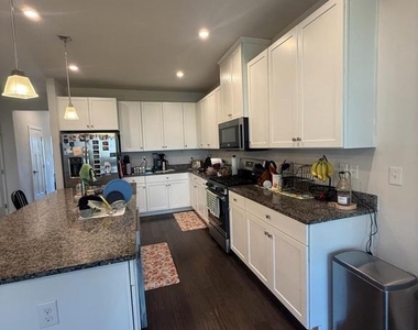 421 Goodwick Drive - Photo Thumbnail 17