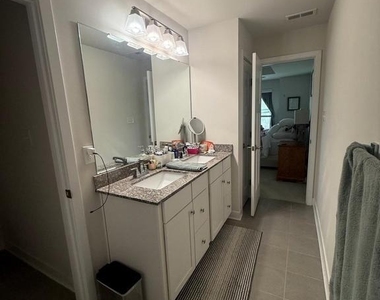 421 Goodwick Drive - Photo Thumbnail 12