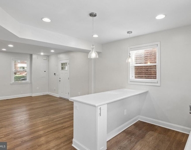 5027 11th Street Ne - Photo Thumbnail 11