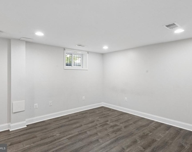 5027 11th Street Ne - Photo Thumbnail 34