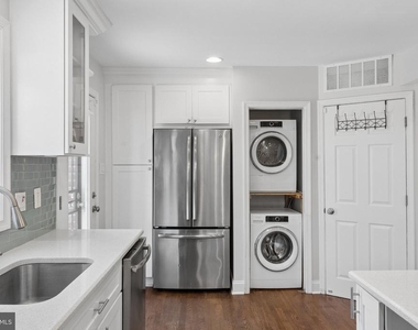 5027 11th Street Ne - Photo Thumbnail 6