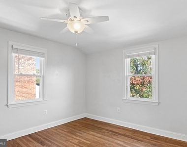 5027 11th Street Ne - Photo Thumbnail 16