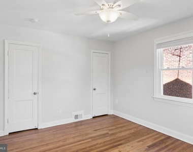 5027 11th Street Ne - Photo Thumbnail 18