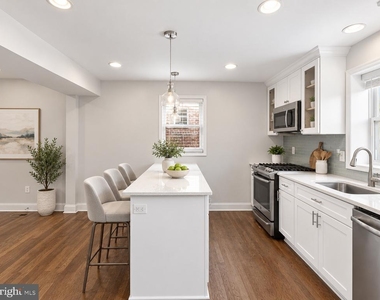5027 11th Street Ne - Photo Thumbnail 7