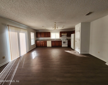 9032 Redtail Drive - Photo Thumbnail 6