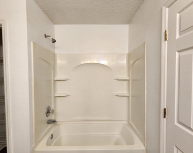9032 Redtail Drive - Photo Thumbnail 29