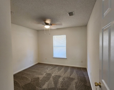 9032 Redtail Drive - Photo Thumbnail 16