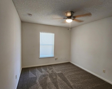 9032 Redtail Drive - Photo Thumbnail 19