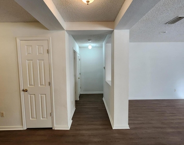 9032 Redtail Drive - Photo Thumbnail 22