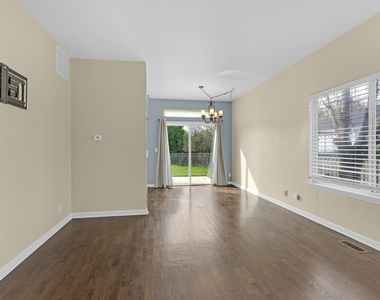 14030 Danbury Drive - Photo Thumbnail 4