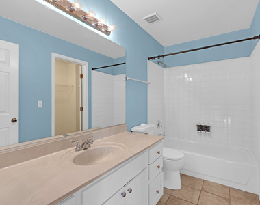 14030 Danbury Drive - Photo Thumbnail 15