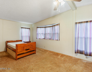 100 Mangels Drive - Photo Thumbnail 16