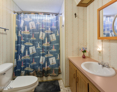 100 Mangels Drive - Photo Thumbnail 15