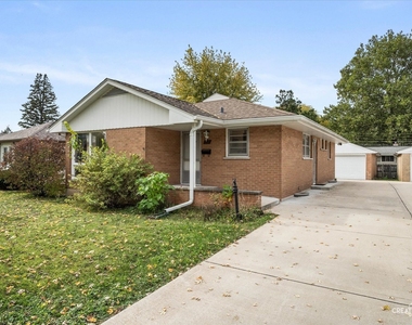 319 S Buell Avenue - Photo Thumbnail 1