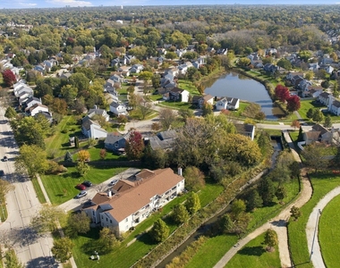 633 W Streamwood Boulevard - Photo Thumbnail 19