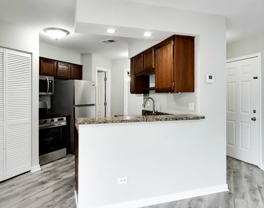 1364 E Wyndham Circle - Photo Thumbnail 3