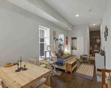 1854 W 18th Street - Photo Thumbnail 3