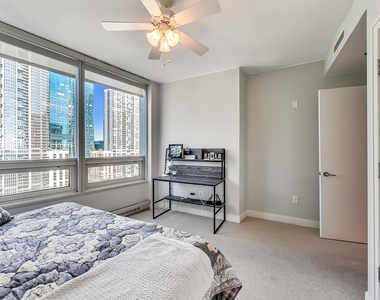 340 E Randolph Street - Photo Thumbnail 19
