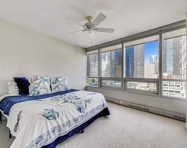 340 E Randolph Street - Photo Thumbnail 11