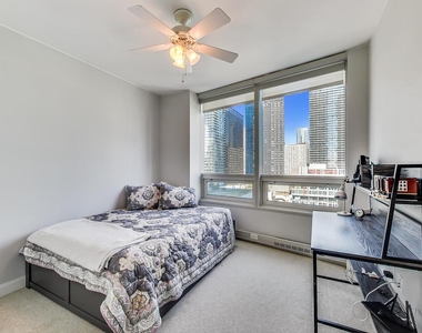 340 E Randolph Street - Photo Thumbnail 18