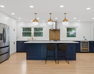 740 Thompson Court - Photo Thumbnail 1