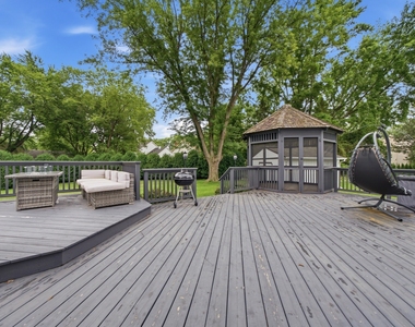 740 Thompson Court - Photo Thumbnail 24