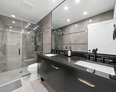 740 Thompson Court - Photo Thumbnail 17
