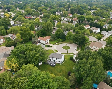 740 Thompson Court - Photo Thumbnail 30