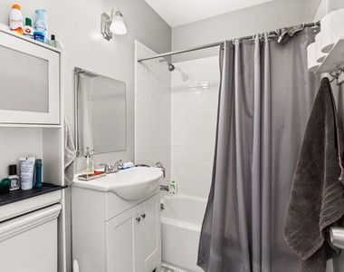 2122 W Huron Street - Photo Thumbnail 19