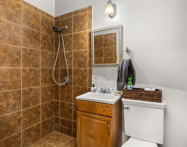 2122 W Huron Street - Photo Thumbnail 12