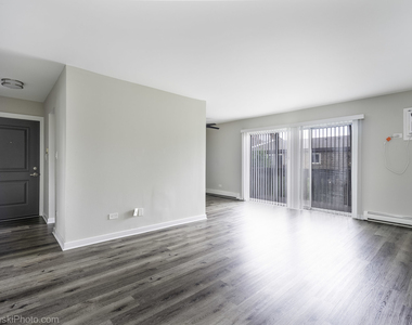 1305 E Turtle Creek Circle - Photo Thumbnail 9