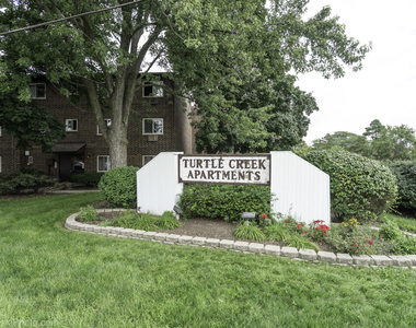 1305 E Turtle Creek Circle - Photo Thumbnail 2