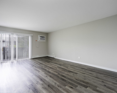 1305 E Turtle Creek Circle - Photo Thumbnail 8
