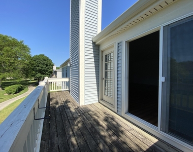 1228 Bradwell Lane - Photo Thumbnail 14