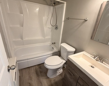 124 E State Street - Photo Thumbnail 5