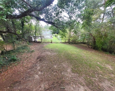 6370 Ashdale Drive - Photo Thumbnail 17