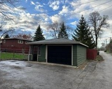 18017 Gottschalk Avenue - Photo Thumbnail 36