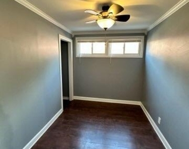 18017 Gottschalk Avenue - Photo Thumbnail 25