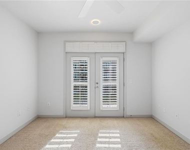 390 17th Street Nw - Photo Thumbnail 38