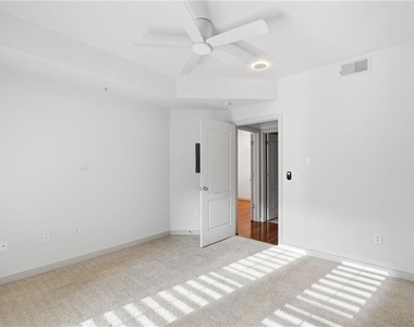 390 17th Street Nw - Photo Thumbnail 37