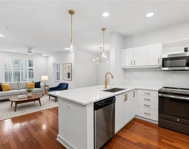 390 17th Street Nw - Photo Thumbnail 1