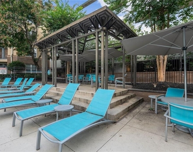 390 17th Street Nw - Photo Thumbnail 21
