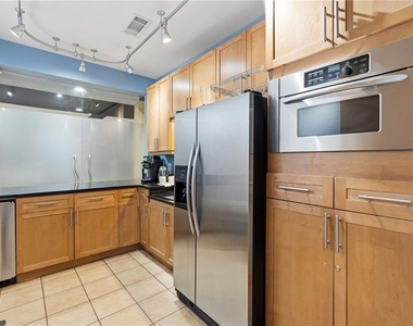 390 17th Street Nw - Photo Thumbnail 18