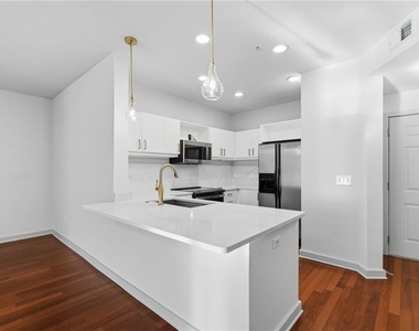 390 17th Street Nw - Photo Thumbnail 28