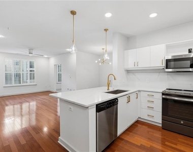 390 17th Street Nw - Photo Thumbnail 24