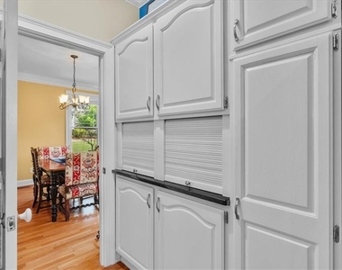 361 Delmont Drive Ne - Photo Thumbnail 8
